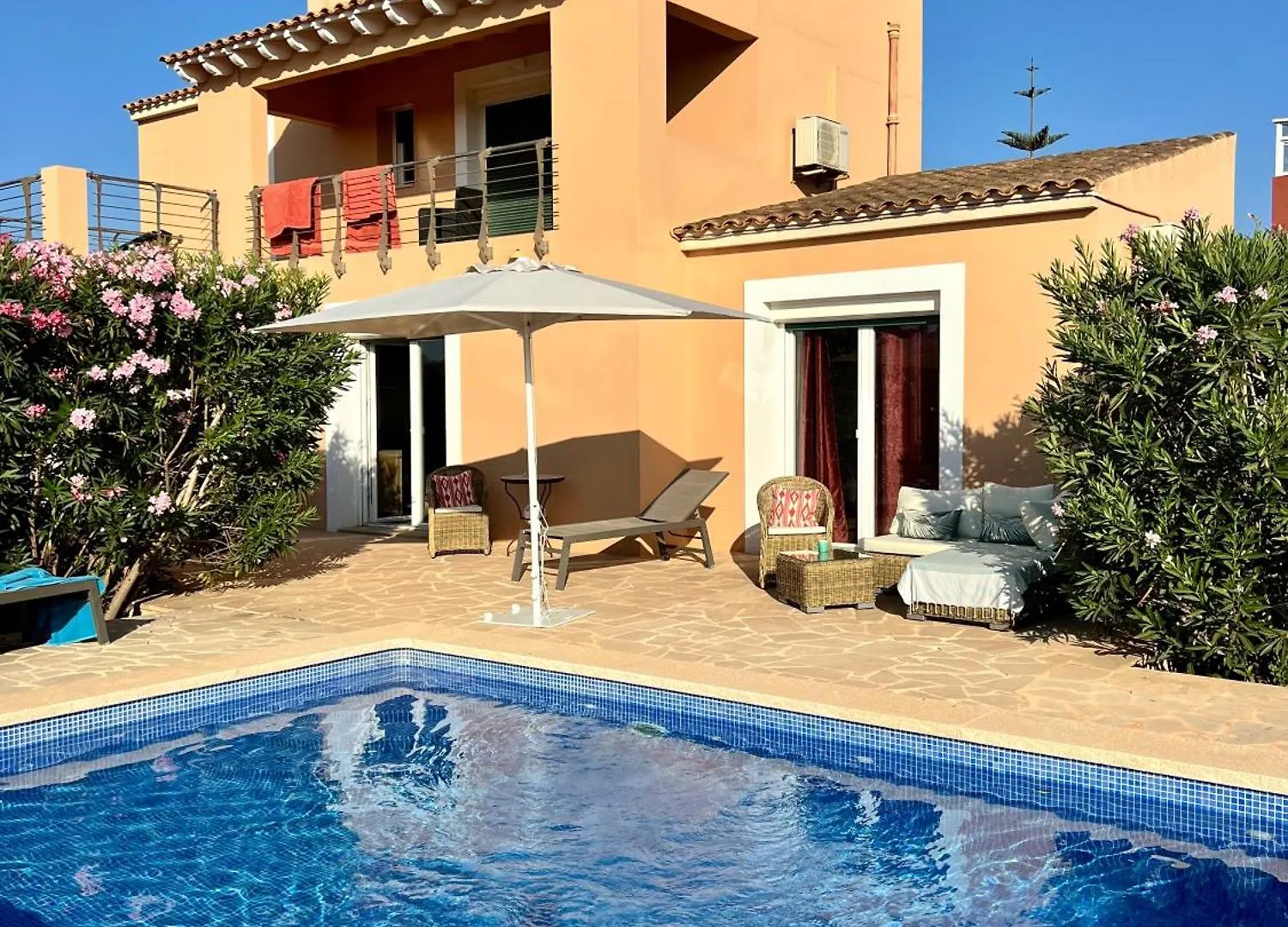 CASA Luz Solar - schöne Finca in Strandnähe, Privatpool, Klimaanlage, Wifi Santanyí